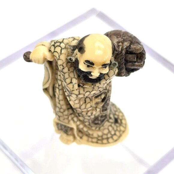 Antique Japanese Netsuke Figurine Sage Man With Basket Carved Resin JE153 - Picture 3 of 9